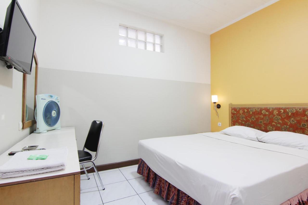 Hotel Palem Бандунг Экстерьер фото